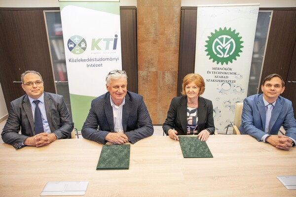 Kollektív szerződést kötött az MTSZSZ a Közlekedéstudományi Intézetben